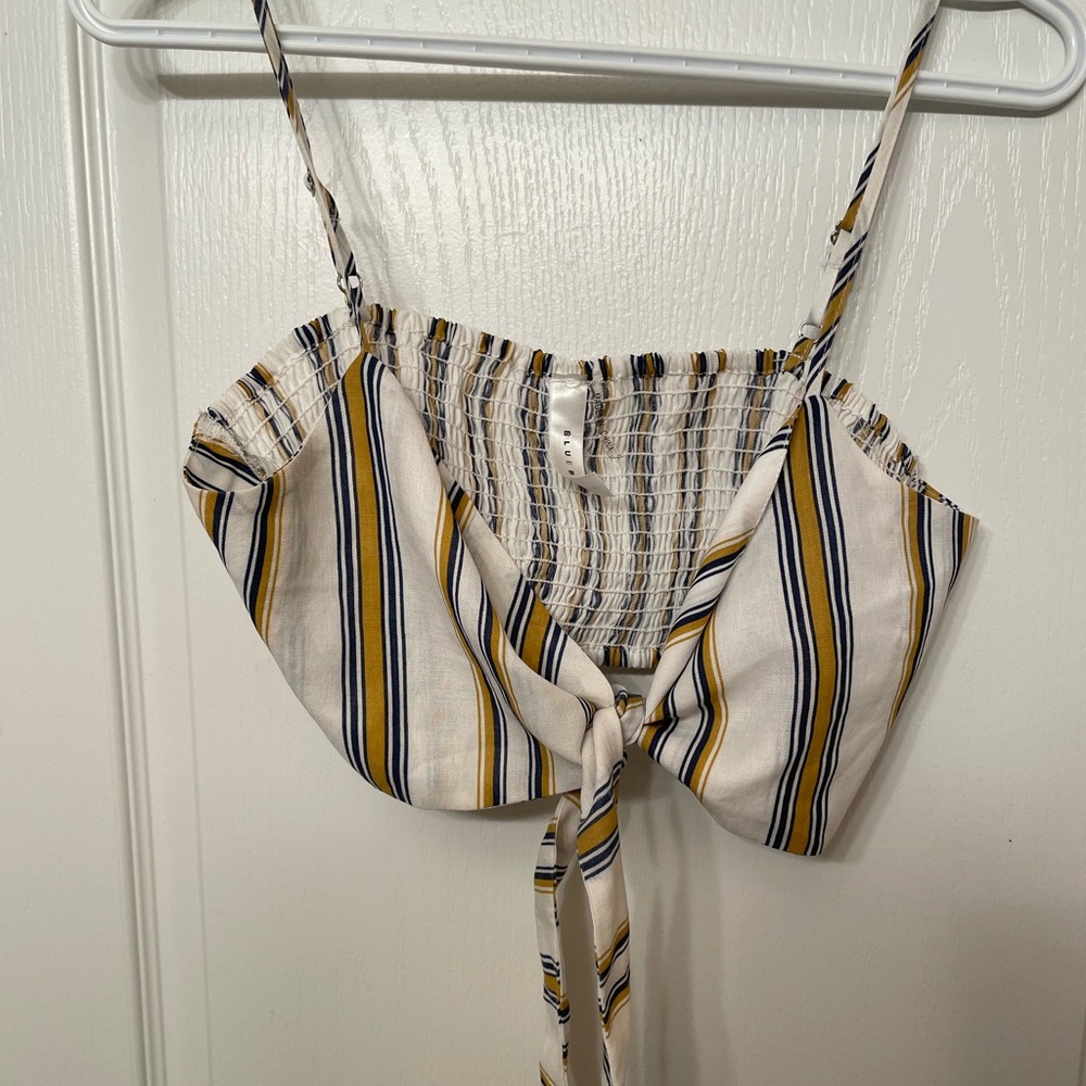 Tie up crop